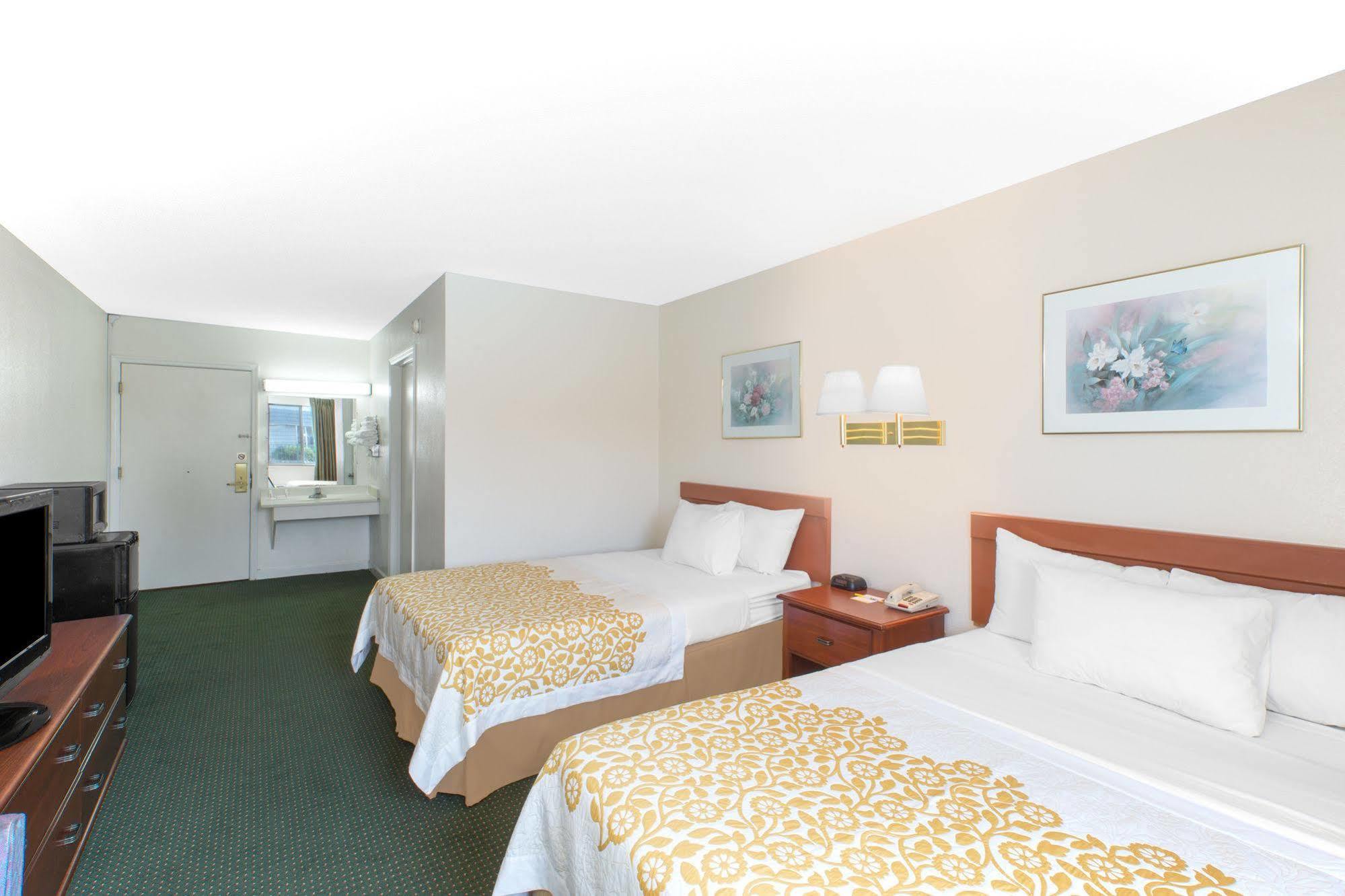 Econo Lodge Cherry Point Havelock Exterior foto